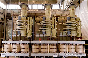 Phase angle outlet regulating transformer